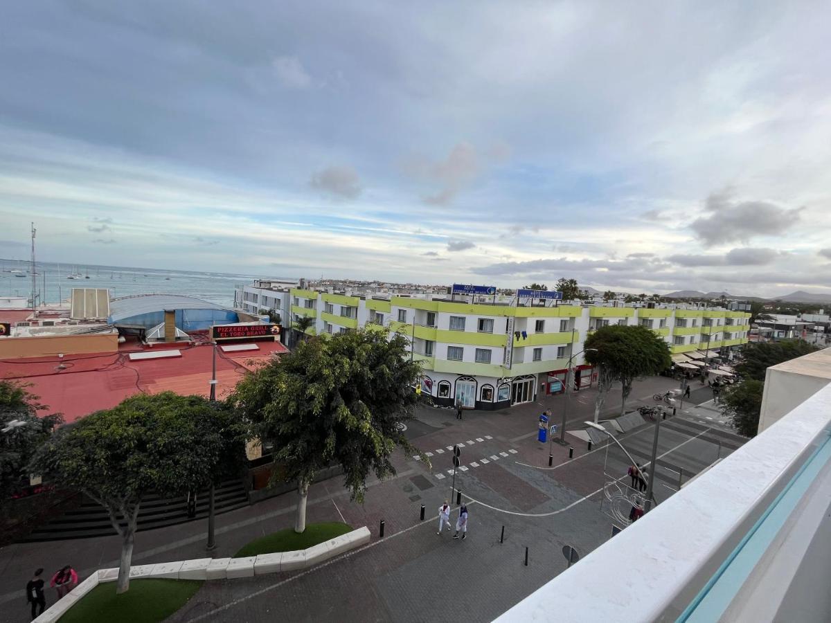 Avenida Central Corralejo Exterior foto
